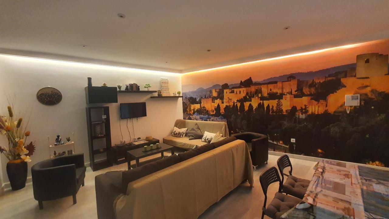 Lyrioshomes Apartamentos Los Treboles Malaga Exterior photo
