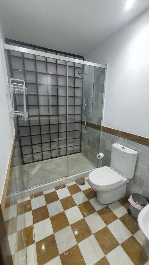 Lyrioshomes Apartamentos Los Treboles Malaga Exterior photo